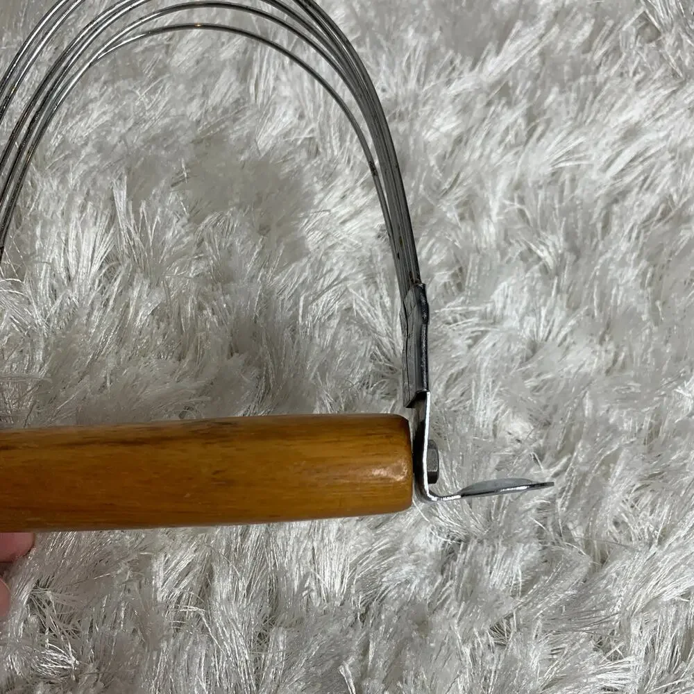 Vintage Taiwan Pastry Blender Cutter Wood Handle